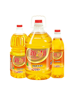 食用油灌裝機(jī)回首艱苦過去,展望美好未來
