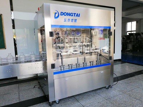 食用油灌裝機(jī)因細(xì)節(jié)而受歡迎，山東東泰為其助力